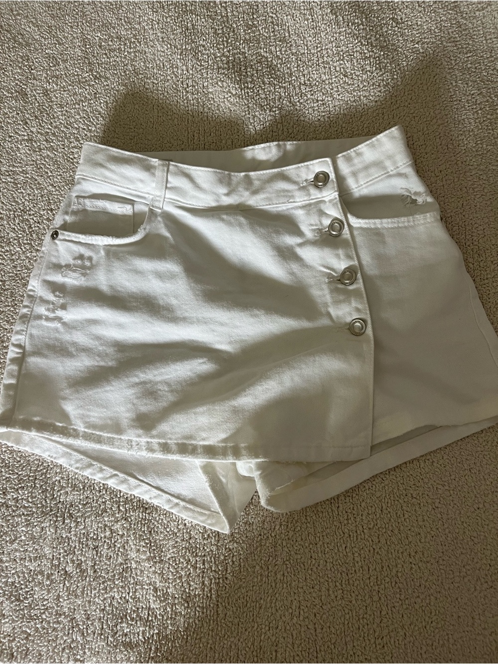 Zara White Button-Front Denim Skort Shorts